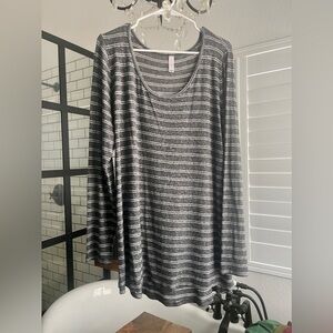 Luluroe Lynnae Long Sleeve Top 2XL
